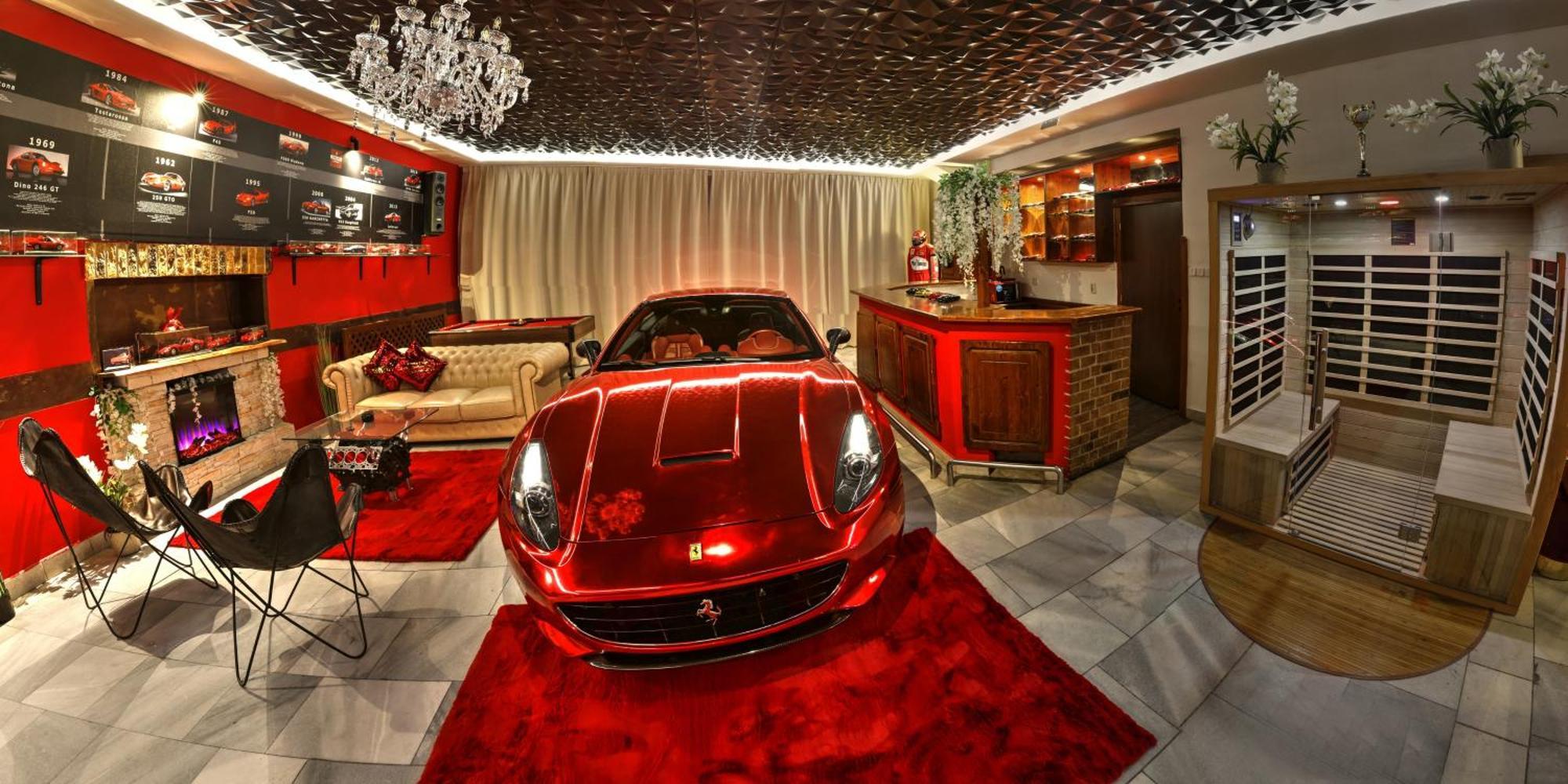 פארדוביצה Ferrari Wellness Apartman מראה חיצוני תמונה
